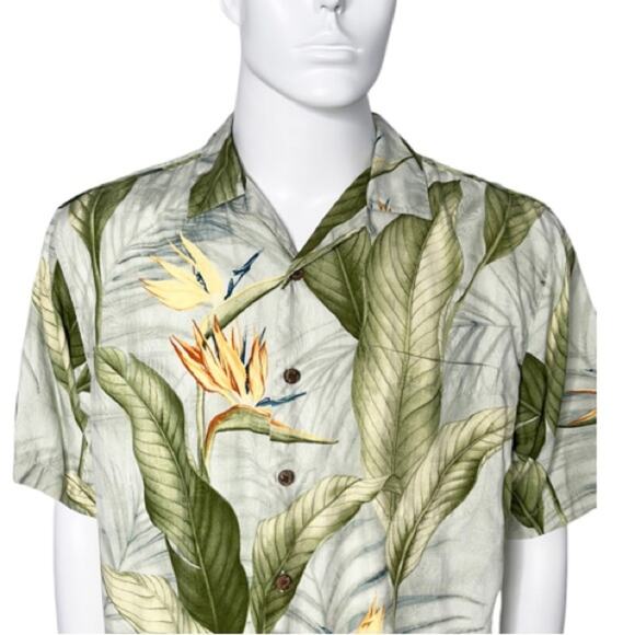 Tommy Bahama Hawaiian Print Silk Shirt Size Medium- T30472 - Picture 2 of 6